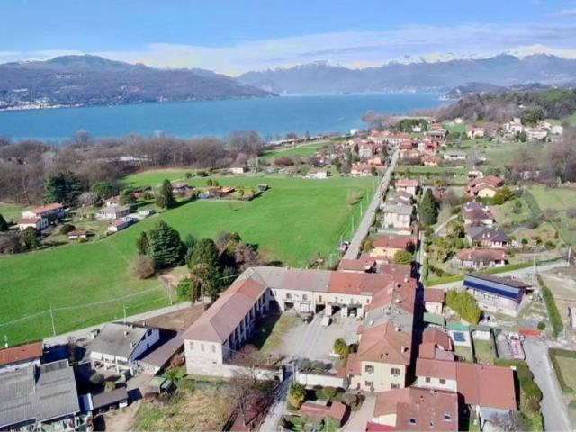 Casa indipendente in vendita a Ispra VA