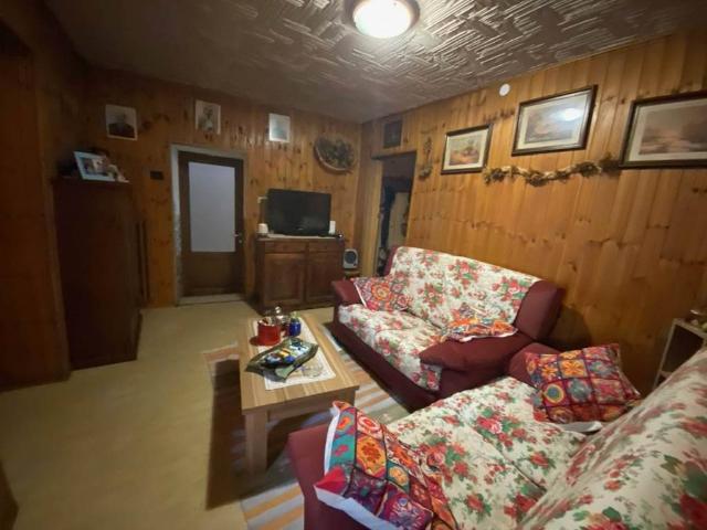 Casa indipendente in vendita a Issogne AO