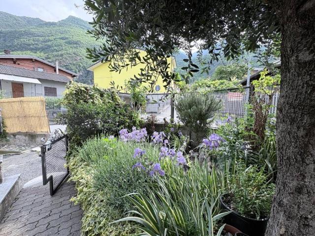 Casa indipendente in vendita a Issogne AO