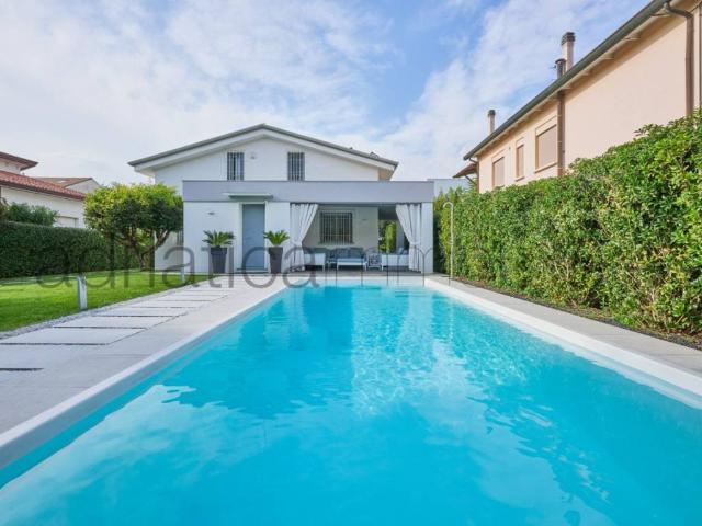 Casa indipendente in vendita a Jesolo VE