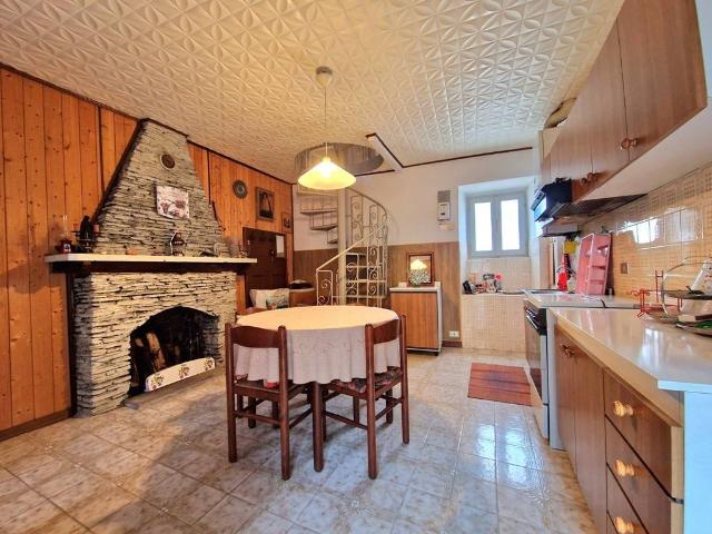 Casa indipendente in vendita a Omegna VB