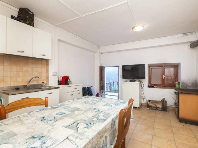 Casa indipendente in vendita a Oncino CN