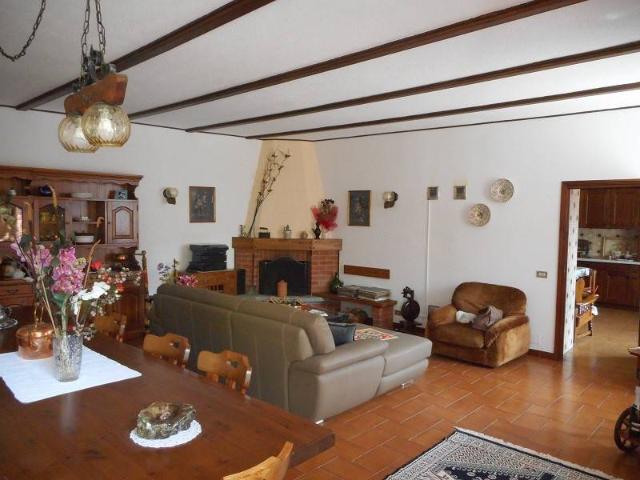 Casa indipendente in vendita a Odalengo Grande AL