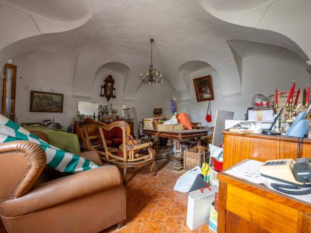 Casa indipendente in vendita a Odalengo Grande AL