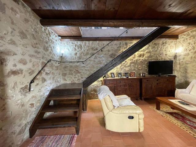 Casa indipendente in vendita a Ofena AQ