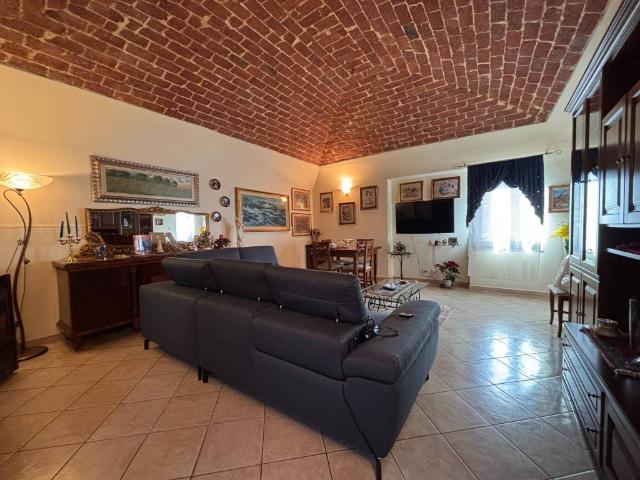 Casa indipendente in vendita a Olcenengo VC