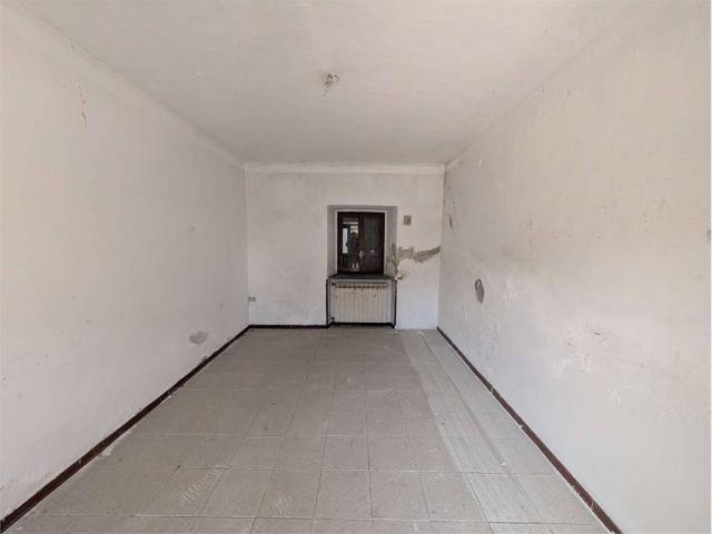 Casa indipendente in vendita a Oleggio Castello NO