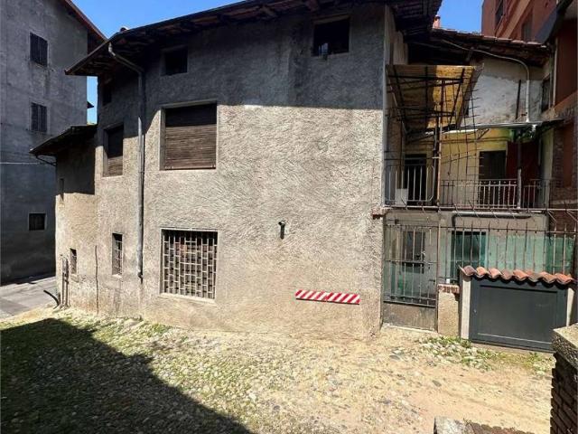 Casa indipendente in vendita a Oleggio NO