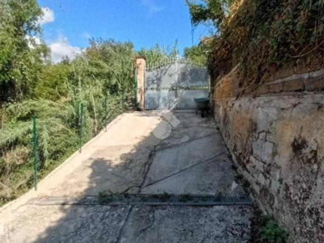 Casa indipendente in vendita a Olevano Romano