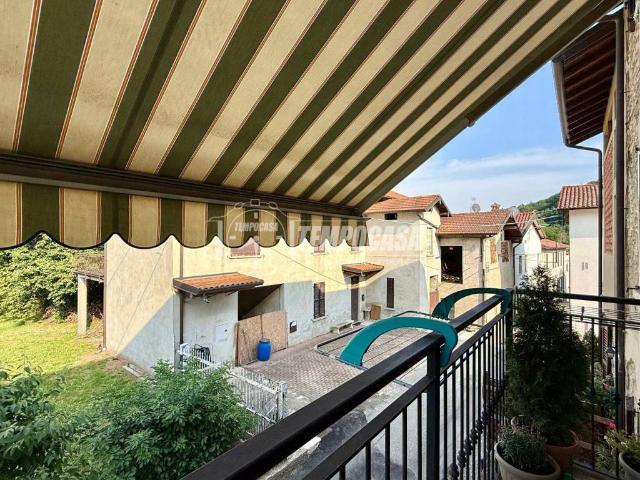 Casa indipendente in vendita a Olgiate Molgora LC