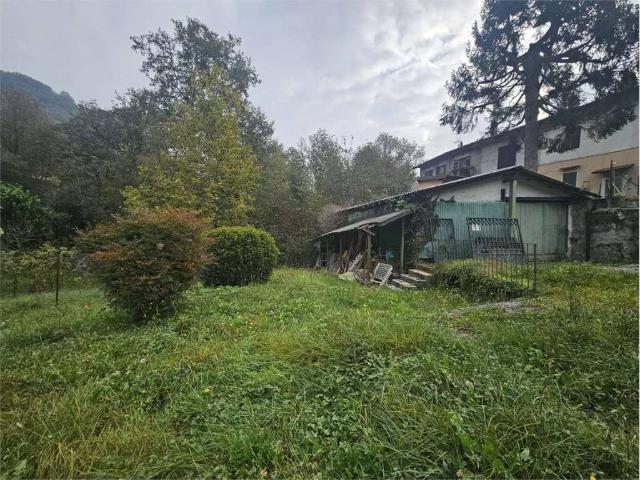 Casa indipendente in vendita a Olgiate Molgora LC