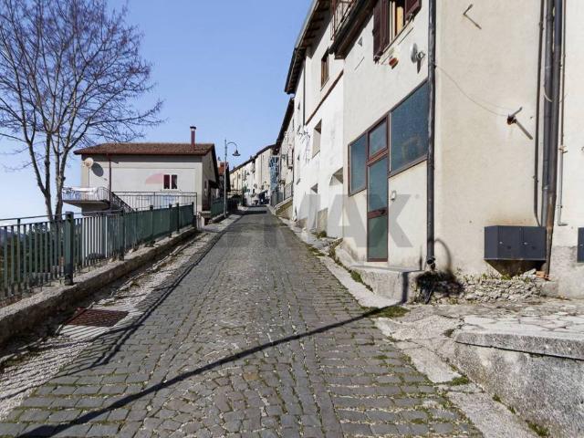 Casa indipendente in vendita a Opi AQ