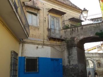 Casa indipendente in vendita a Orta di Atella CE