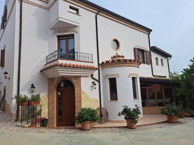 Casa indipendente in vendita a Ortona CH