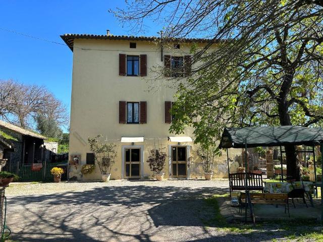 Casa indipendente in vendita a Orvieto TR