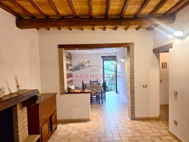 Casa indipendente in vendita a Orvieto TR