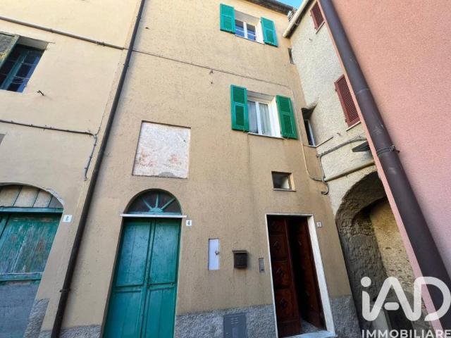 Casa indipendente in vendita a Orco Feglino SV