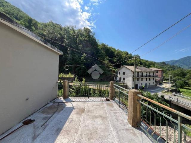 Casa indipendente in vendita a Orero GE