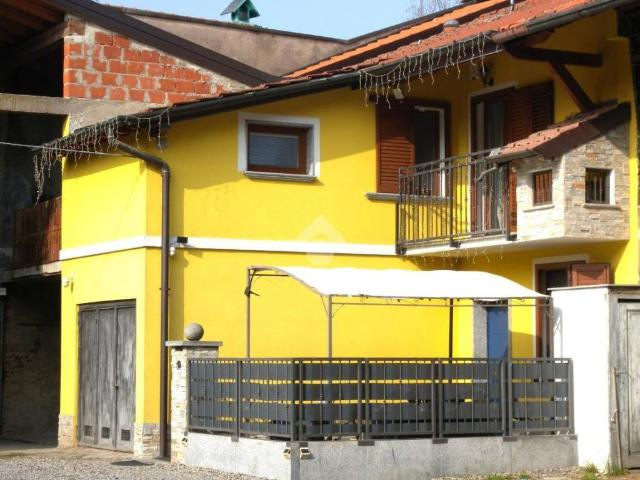 Casa indipendente in vendita a Origgio VA