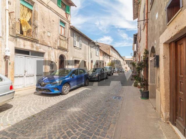 Casa indipendente in vendita a Oriolo Romano VT