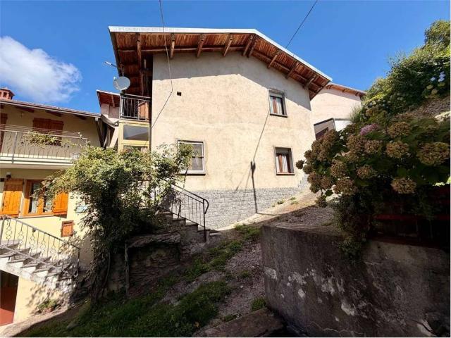 Casa indipendente in vendita a Ormea CN