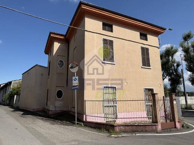 Casa indipendente in vendita a Ostiano CR