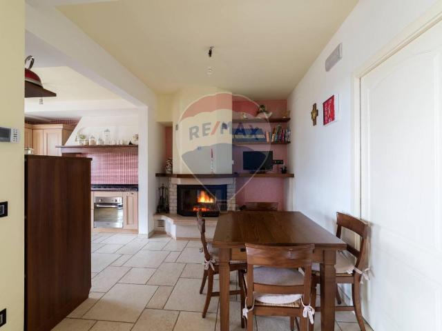 Casa indipendente in vendita a Ostra