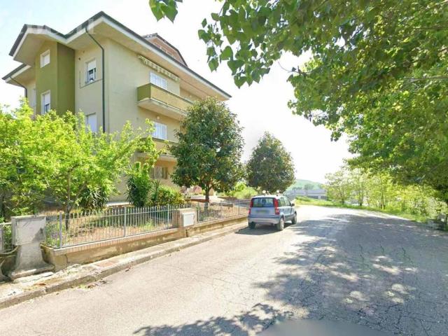 Casa indipendente in vendita a Ostra AN
