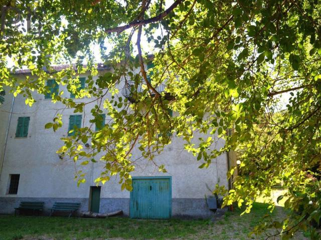 Casa indipendente in vendita a Osiglia SV