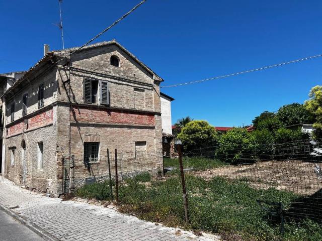 Casa indipendente in vendita a Osimo AN