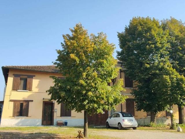 Casa indipendente in vendita a Ossago Lodigiano LO
