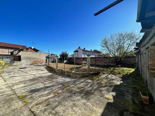 Casa indipendente in vendita a Oviglio AL