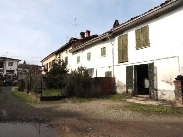 Casa indipendente in vendita a Oviglio AL