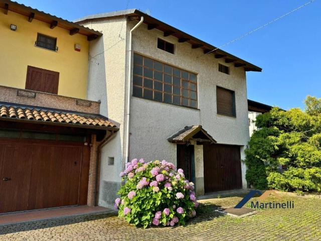 Casa indipendente in vendita a Lozzolo VC