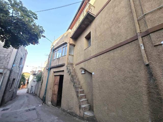 Casa indipendente in vendita a Loceri OG