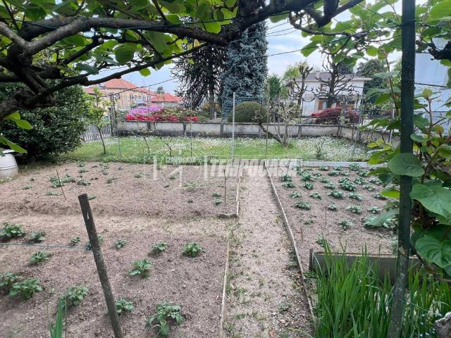 Casa indipendente in vendita a Lomazzo CO