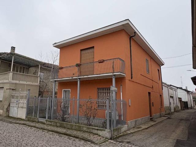 Casa indipendente in vendita a Lomello PV