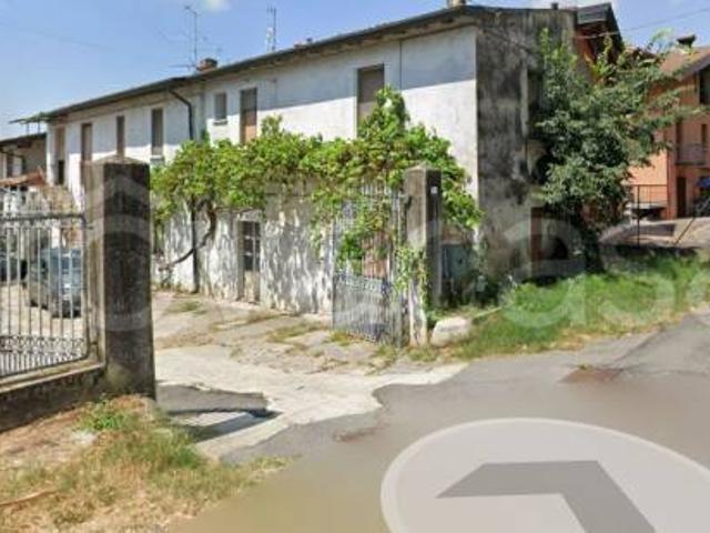 Casa indipendente in vendita a Lonato del Garda via San Polo