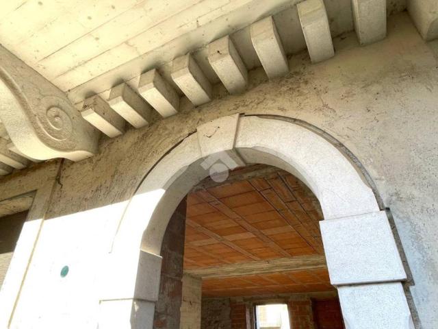 Casa indipendente in vendita a Lonato del Garda BS