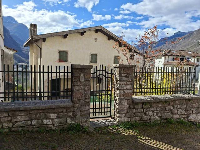 Casa indipendente in vendita a Longarone