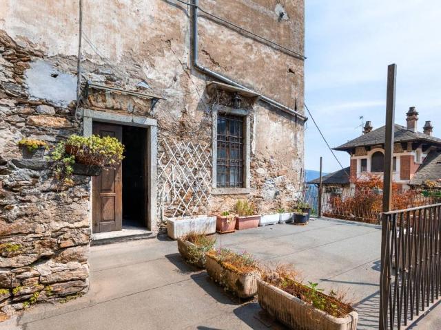 Casa indipendente in vendita a Loreglia VB
