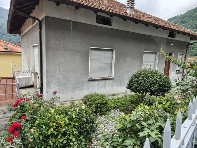 Casa indipendente in vendita a Loreglia VB