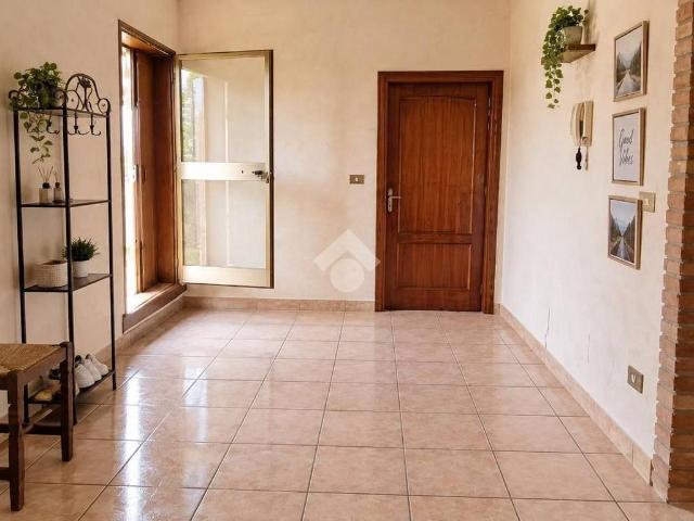 Casa indipendente in vendita a Loria TV