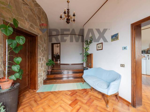 Casa indipendente in vendita a Loro Ciuffenna AR