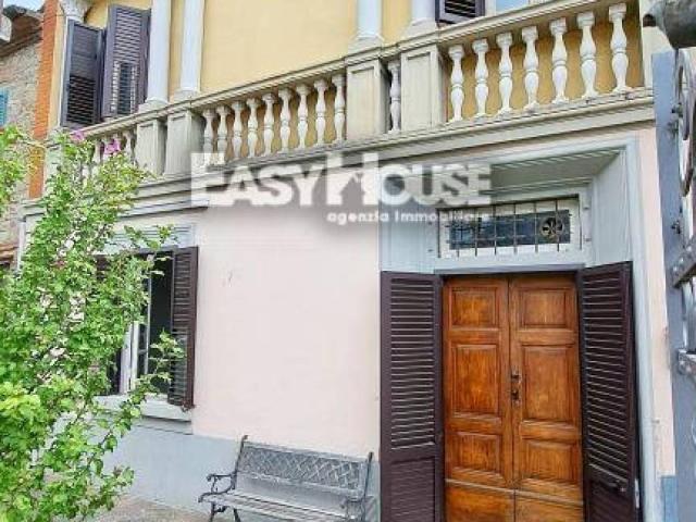 Casa indipendente in vendita a Loro Ciuffenna AR
