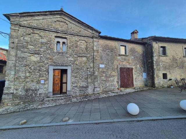 Casa indipendente in vendita a Loro Ciuffenna AR