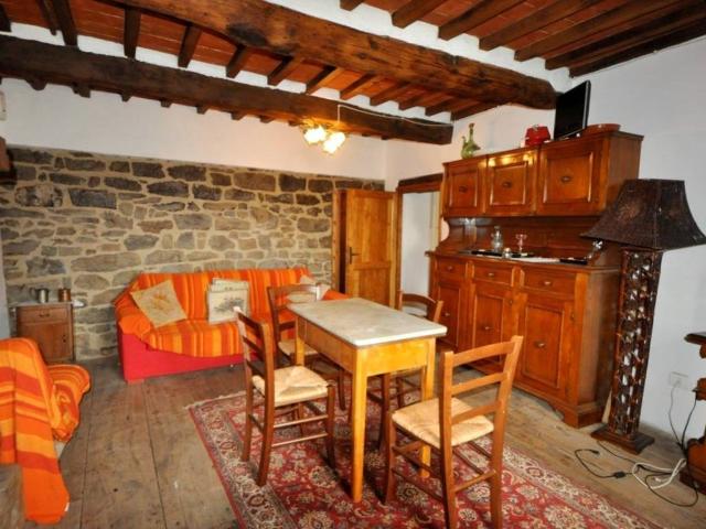 Casa indipendente in vendita a Loro Ciuffenna AR