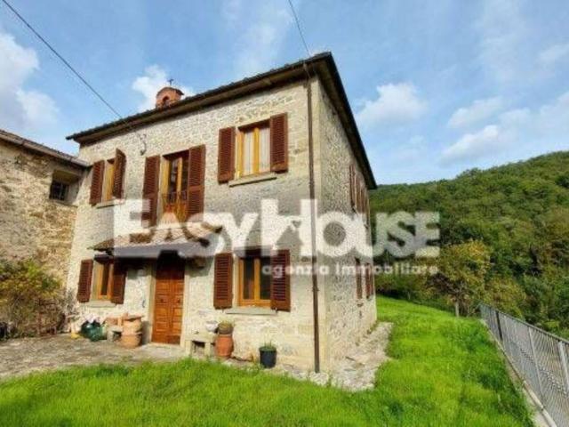 Casa indipendente in vendita a Loro Ciuffenna AR
