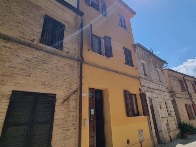 Casa indipendente in vendita a Loro Piceno MC