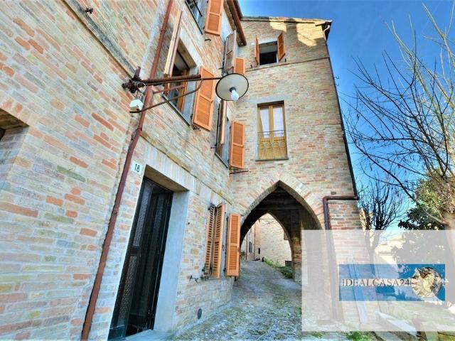 Casa indipendente in vendita a Loro Piceno MC
